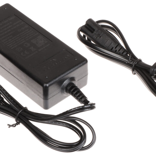 CHARGEUR 12V 5A