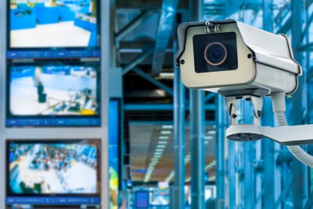 Entretien et maintenance du système de télésurveillance , compris la mise en marche du système